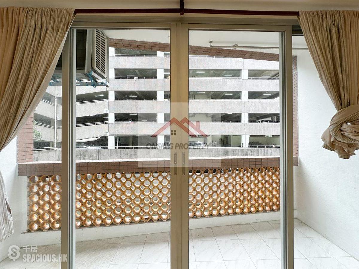 Mid Levels Central - Jing Tai Garden Mansion 01
