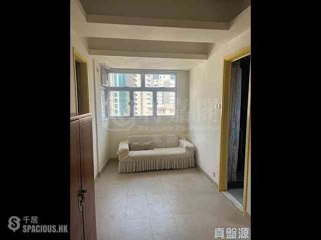 Wan Chai - Fu Yuen 02
