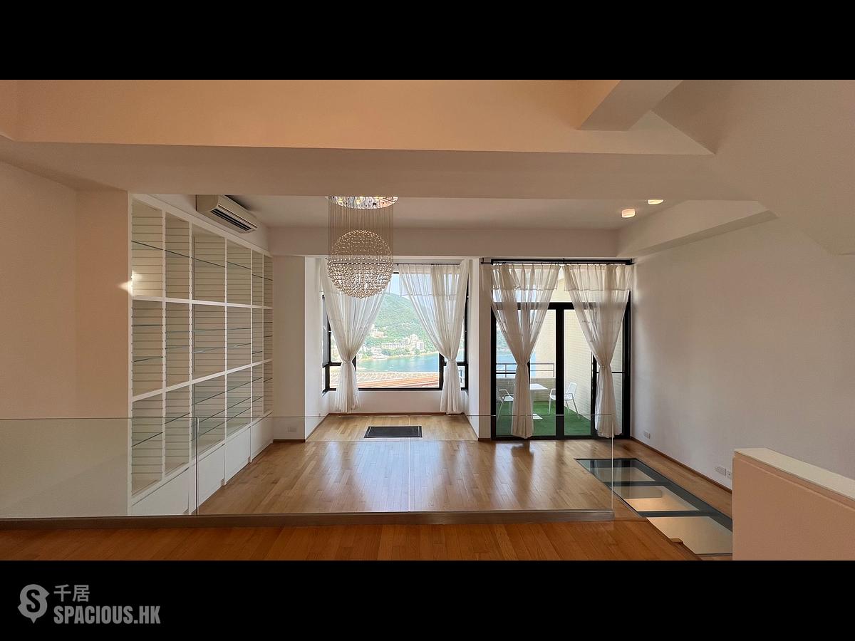 Repulse Bay - The Beachfront 01