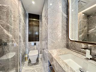 Mid Levels Central - 22A, Kennedy Road 11