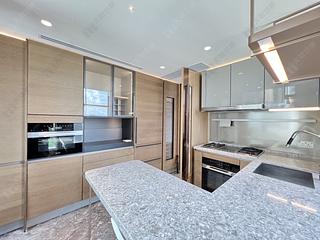 Mid Levels Central - 22A, Kennedy Road 14