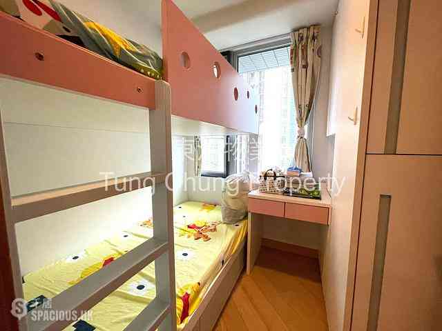Tung Chung - Century Link Phase 1 Tower 6B 05