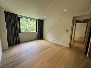 Mid Levels Central - May Tower Block 1 04