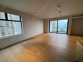 Mid Levels Central - May Tower Block 1 03