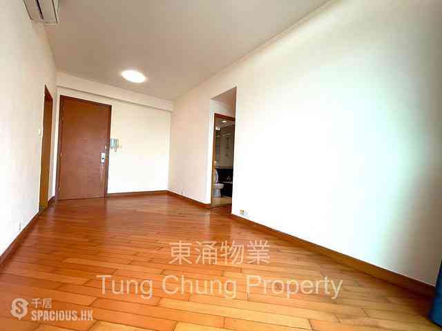 Tung Chung - Coastal Skyline Phase 4 Le Bleu Deux Block 2 03