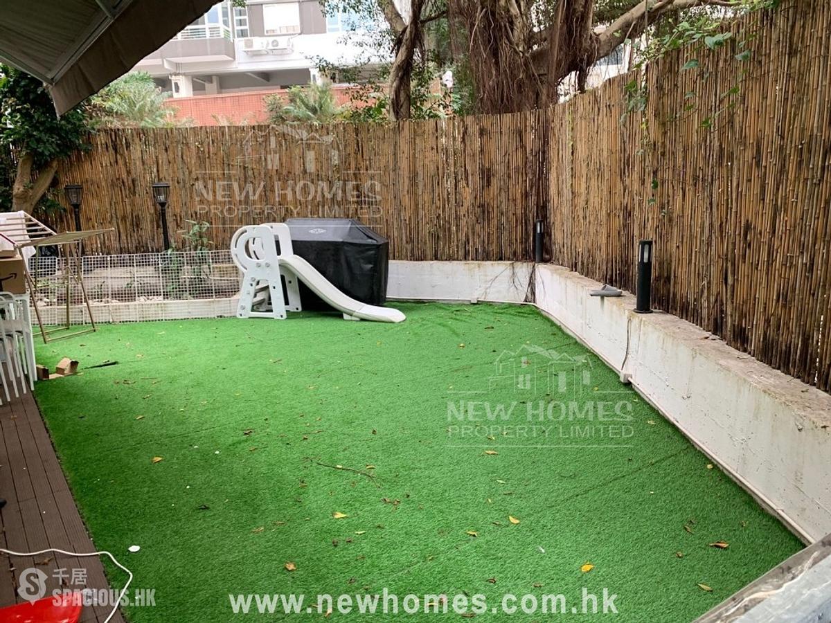 Tai Hang - Alpha Court 01