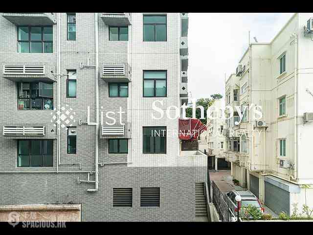 Pok Fu Lam - Aqua 33 03