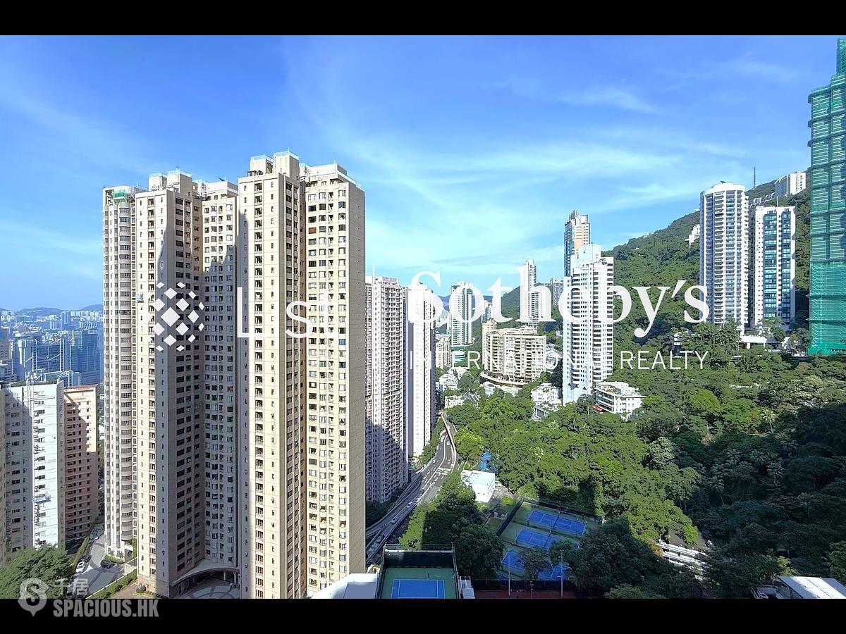 Mid Levels Central - Dynasty Court 01