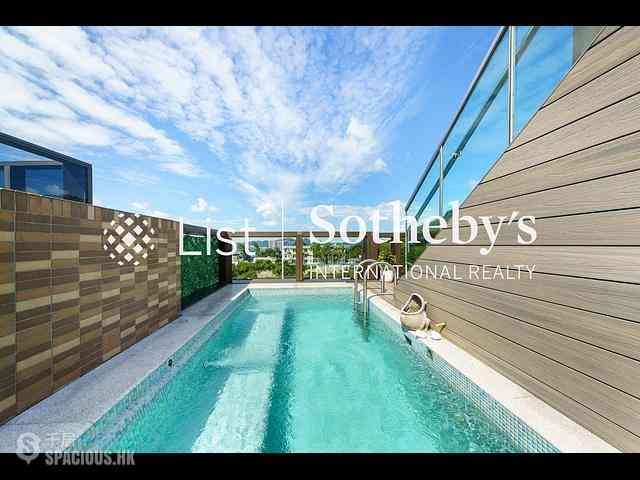 Shau Kei Wan - Island Garden 01
