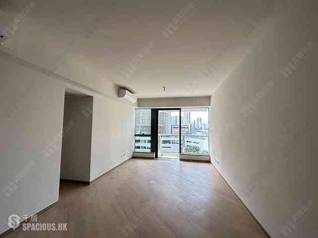 Wong Chuk Hang - The Southside Phase 1 Southland Tower 1A 01