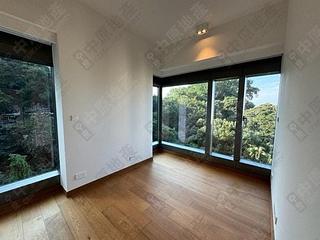 Mid Levels West - University Heights Tower 1 05