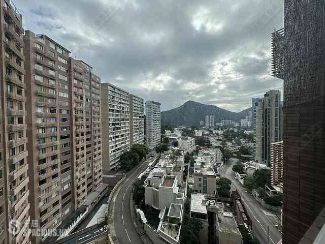 Jardines Lookout - Butler Towers Block AB 01