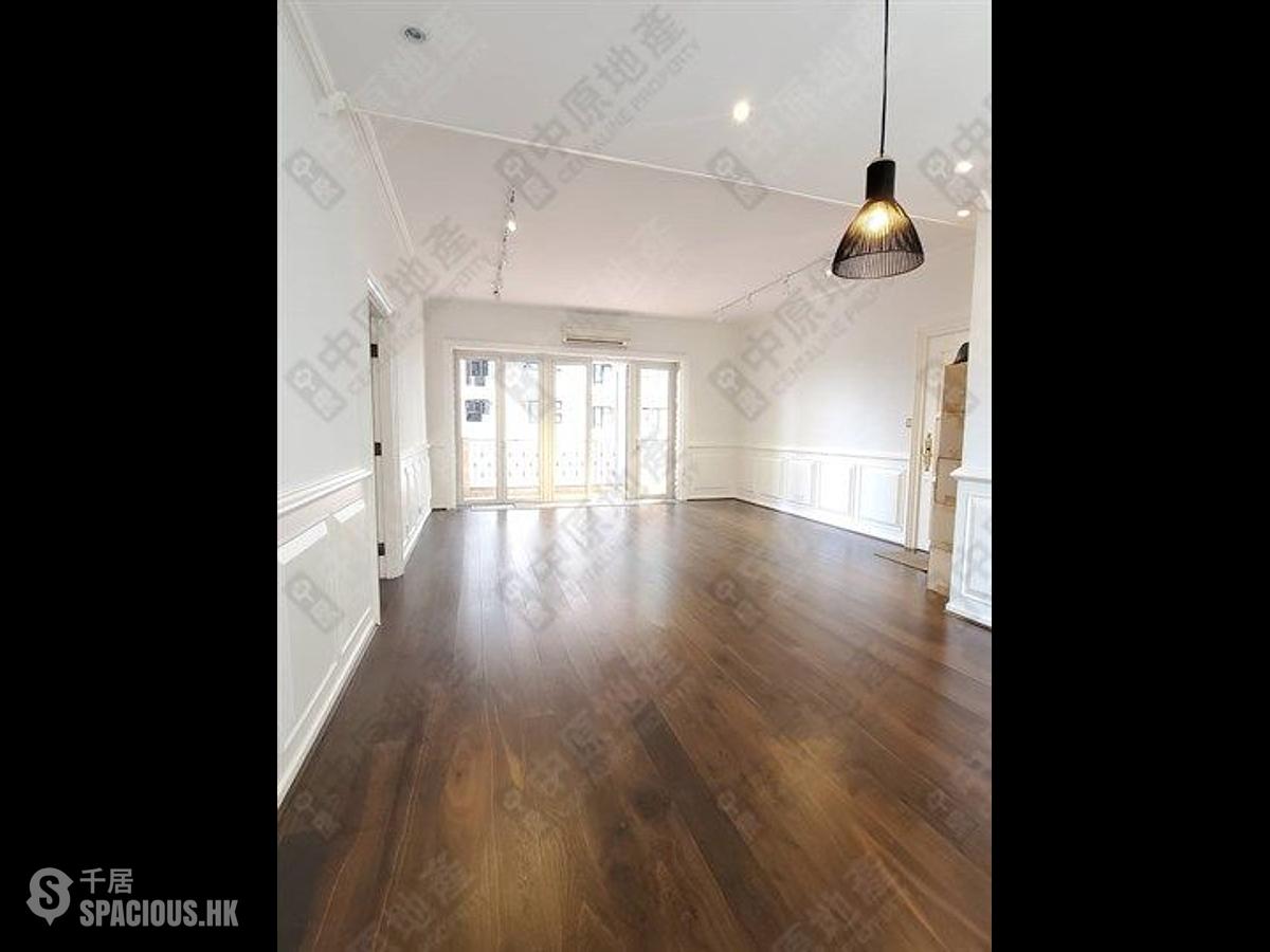 Mid Levels West - Breezy Court 01