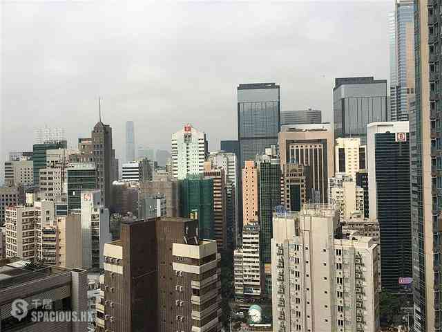 Wan Chai - The Avenue 01