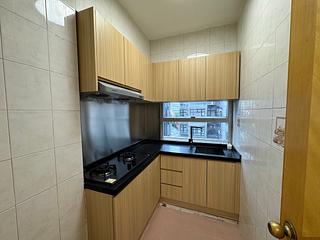 Sheung Wan - Kiu Fat Building Front Block (Block B) 03