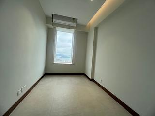 Chung Hom Kok - Hillgrove 13