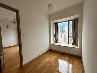 Sai Ying Pun - Island Crest Block 1 05