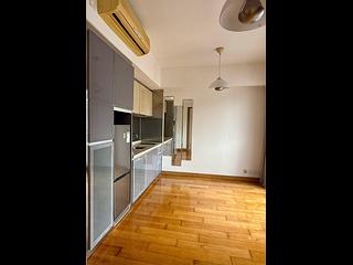 Sai Ying Pun - Island Crest Block 1 04