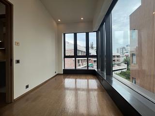 Chung Hom Kok - City Icon Block 1 11