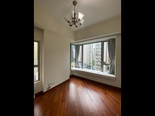 Wan Chai - The Avenue Phase 2 06
