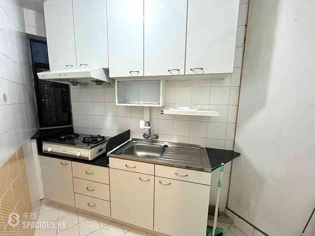 Quarry Bay - Kornhill Block R 07