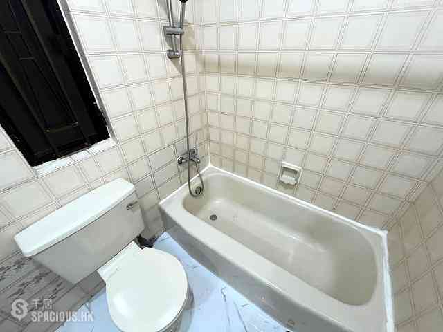 Quarry Bay - Kornhill Block R 09