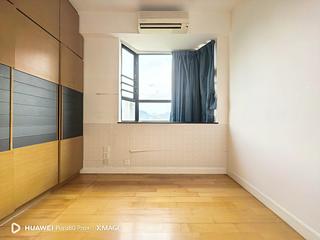 Tai Hang - Ronsdale Garden 07