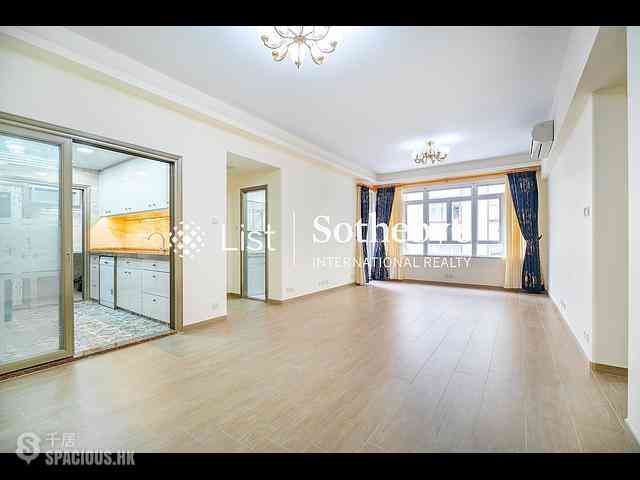 Mid Levels Central - Best View Court 01