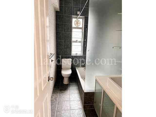 Mid Levels Central - Hong Lok Mansion 04