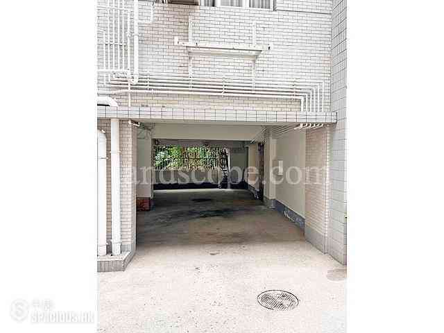 Mid Levels Central - Hong Lok Mansion 07