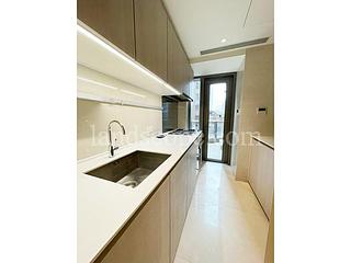Mid Levels Central - 3, MacDonnell Road 07