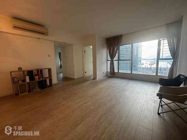 West Kowloon - The Waterfront Phase 2 Block 7 04