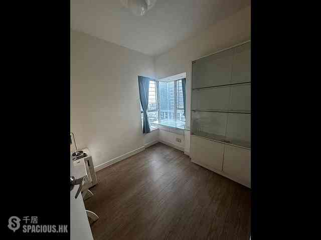 West Kowloon - The Waterfront Phase 2 Block 7 06
