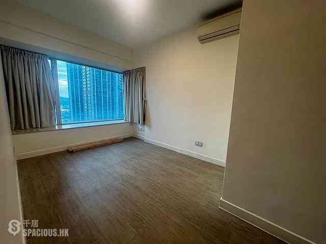 West Kowloon - The Waterfront Phase 2 Block 7 09