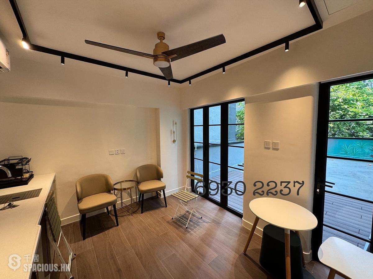 Sheung Wan - 64, Bonham Strand 01