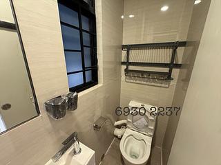 Sheung Wan - 64, Bonham Strand 11