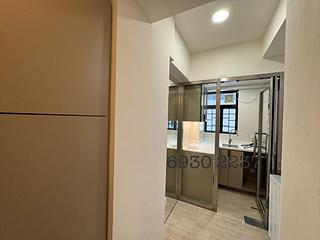 Sheung Wan - 64, Bonham Strand 12