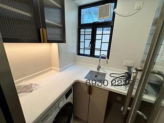 Sheung Wan - 64, Bonham Strand 13