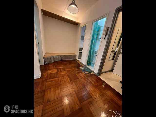Sai Ying Pun - Kam Lun Mansion 02
