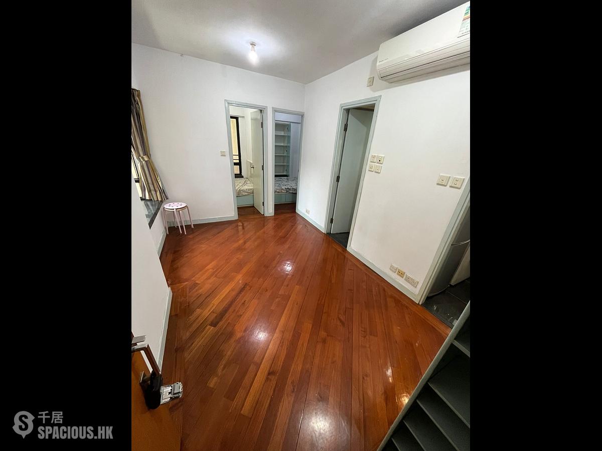 Sai Ying Pun - Imperial Terrace 01