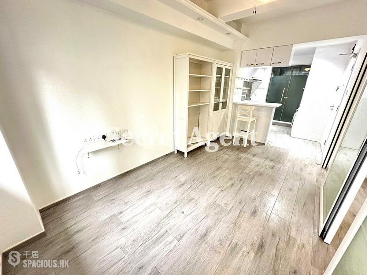 Soho - 42, Staunton Street 01