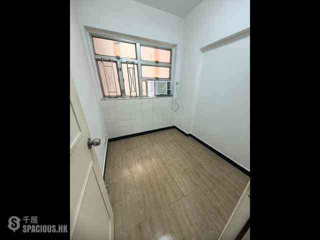 Quarry Bay - Wai Lee Building 05