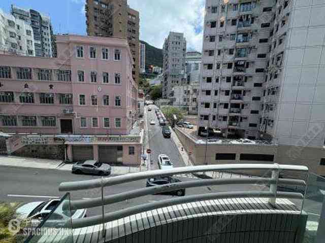 Happy Valley - Riverain Valley 02