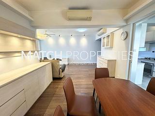 Mid Levels Central - Merry Court 05