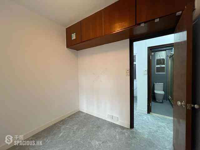 Sai Ying Pun - Silver Court 04