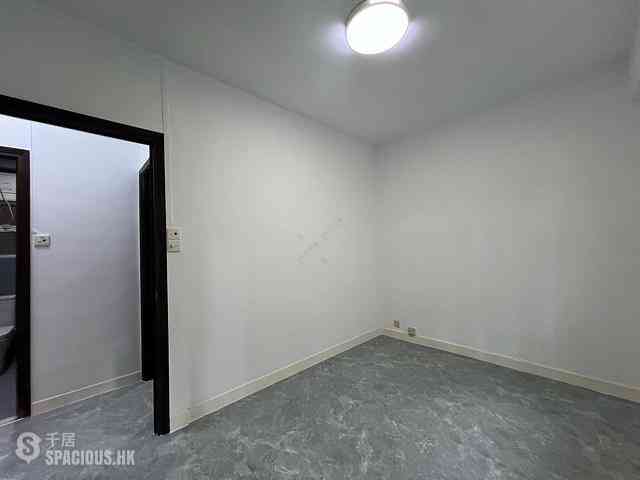 Sai Ying Pun - Silver Court 05