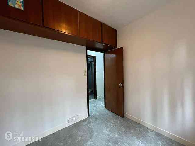 Sai Ying Pun - Silver Court 06