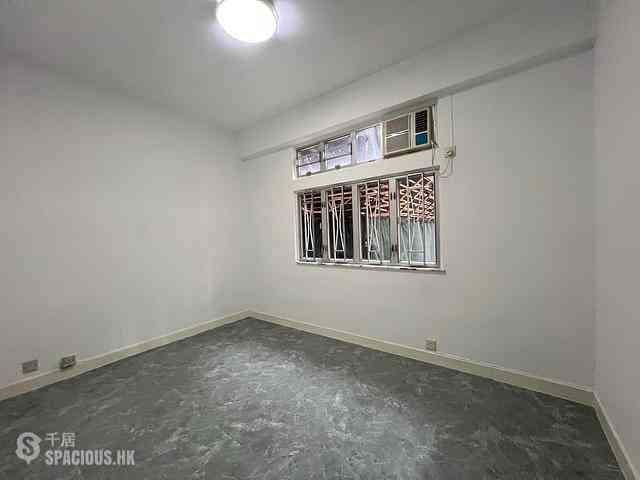 Sai Ying Pun - Silver Court 08