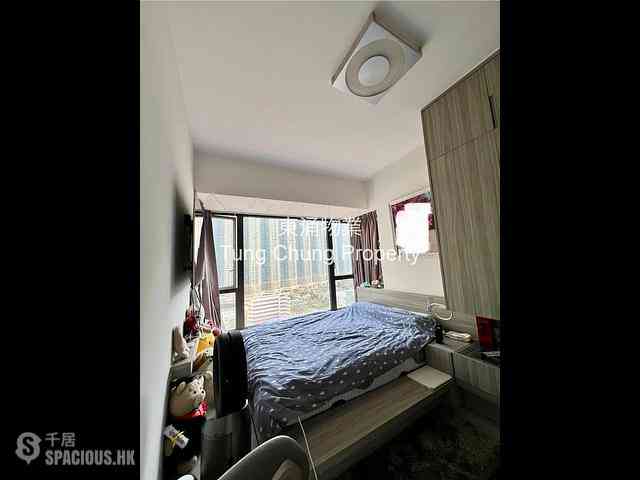 Tung Chung - The Visionary Tower 9 06