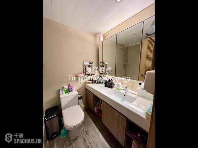 Tung Chung - The Visionary Tower 9 09